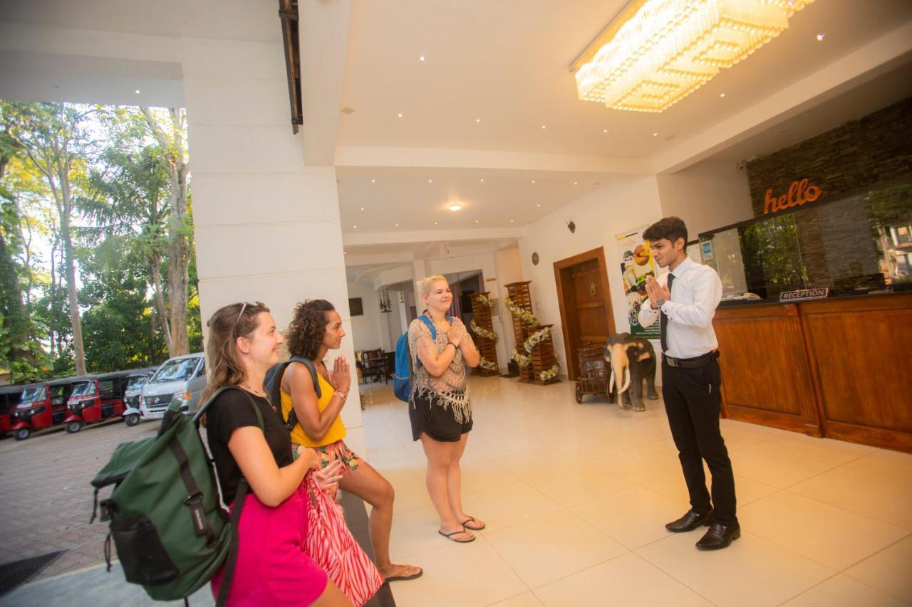 Hotel Eden Garden Sigiriya Ngoại thất bức ảnh