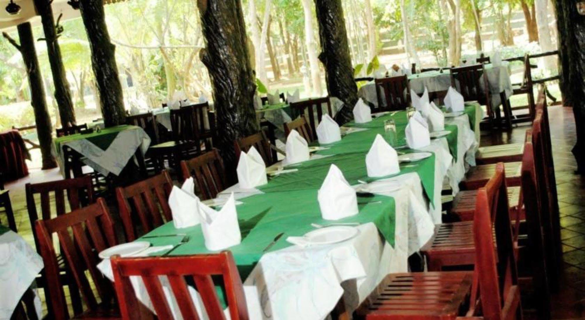 Hotel Eden Garden Sigiriya Ngoại thất bức ảnh