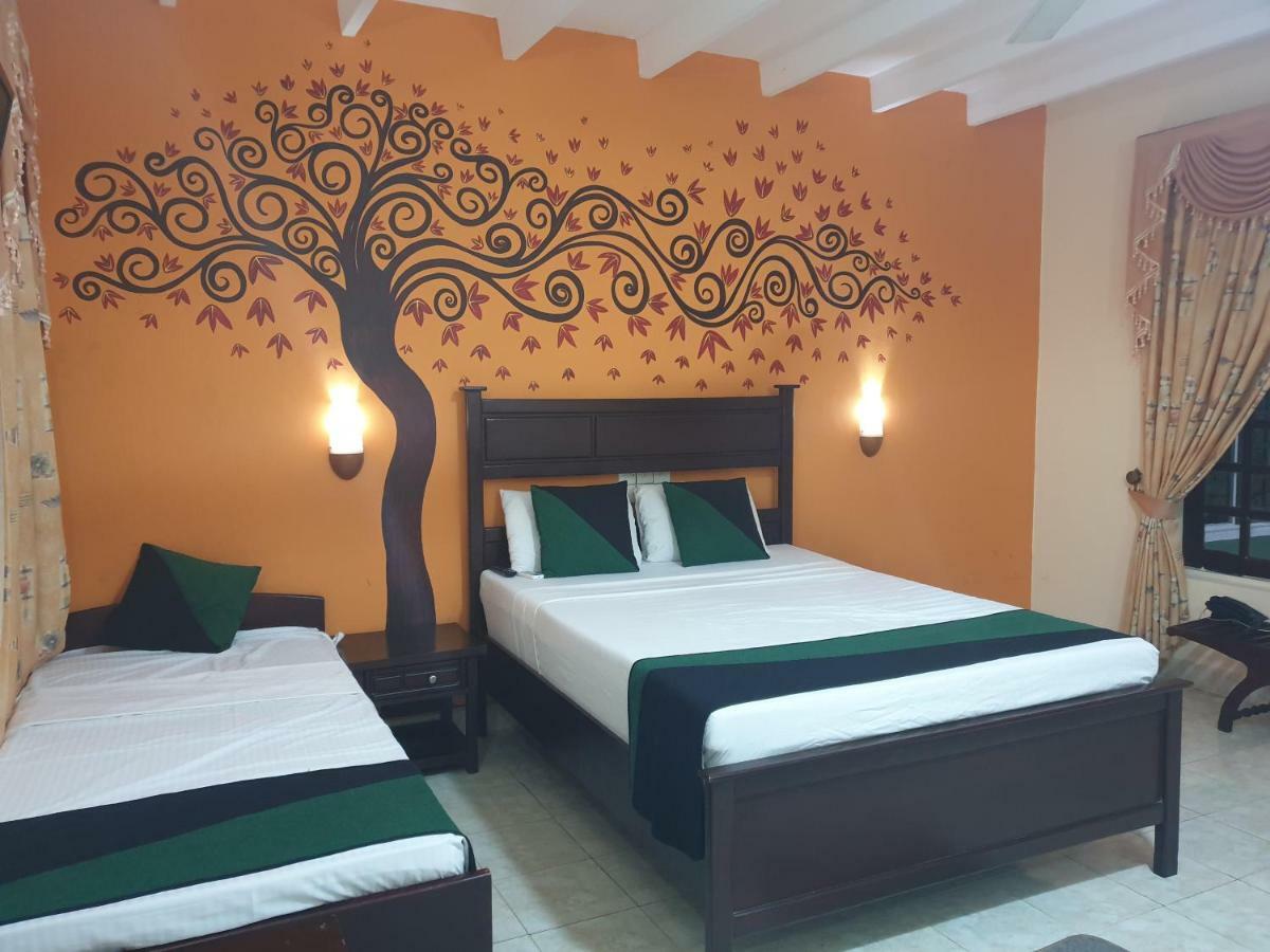Hotel Eden Garden Sigiriya Ngoại thất bức ảnh